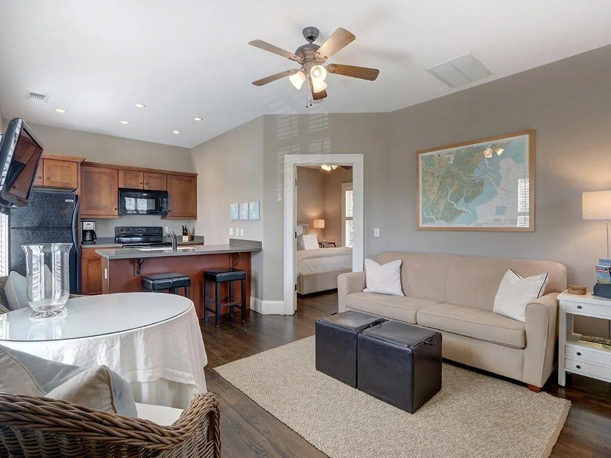 Apartment Southern Elegance Carriage House Savannah United States